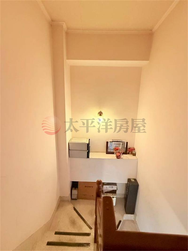 西屯透天感大樓!櫻花園邸雙層美宅車位房屋室內格局與周邊環境