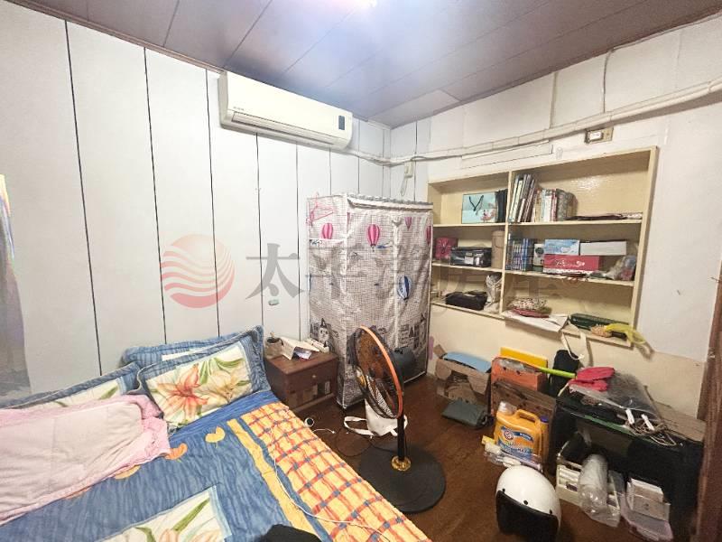 東山商圈雙面臨路可危老平房房屋室內格局與周邊環境