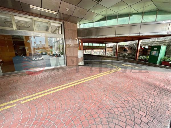 崇德漢口三房車位捷運宅房屋室內格局與周邊環境