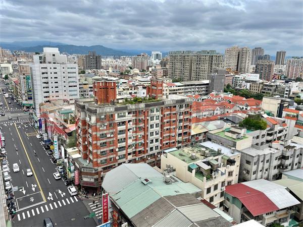 崇德漢口三房車位捷運宅房屋室內格局與周邊環境