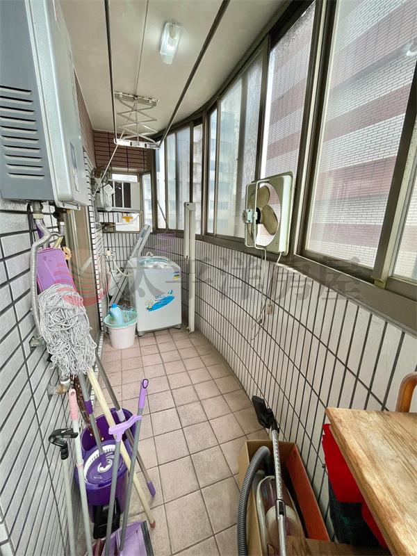 崇德漢口三房車位捷運宅房屋室內格局與周邊環境