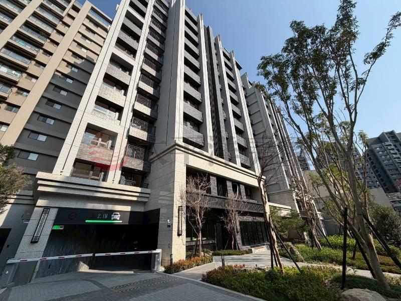 北屯中國醫BOT特區邊間四房柱邊平車房屋室內格局與周邊環境