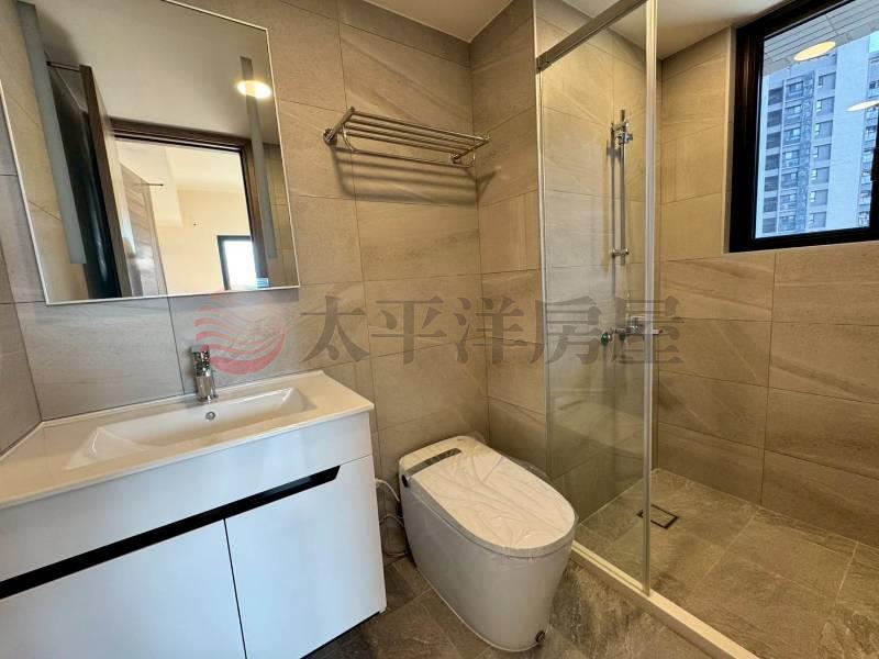 北屯中國醫BOT特區邊間四房柱邊平車房屋室內格局與周邊環境