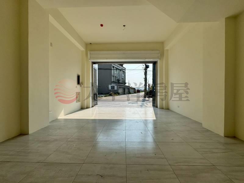 烏日溪南全新社區電梯別墅B房屋室內格局與周邊環境