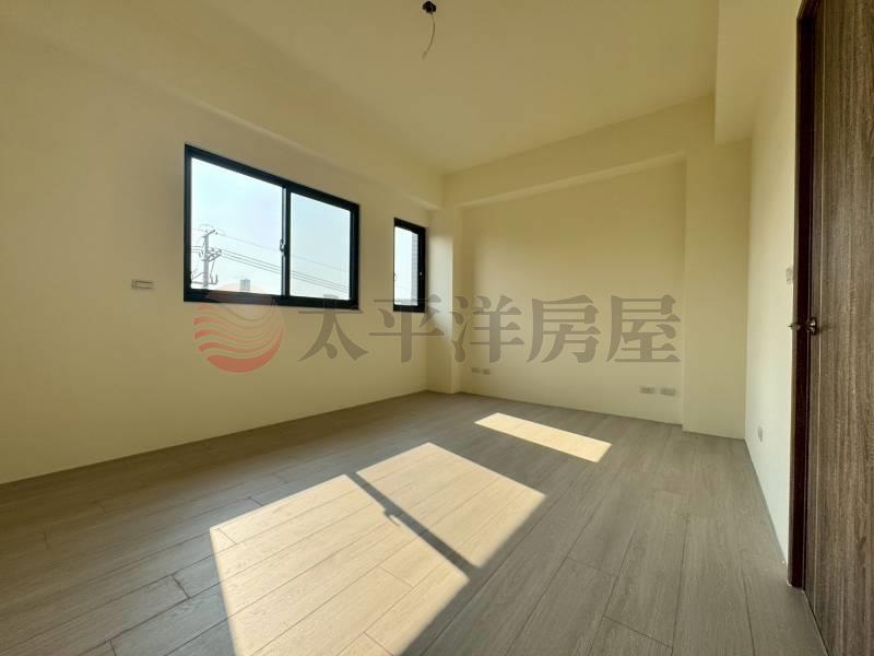 烏日溪南全新社區電梯別墅B房屋室內格局與周邊環境