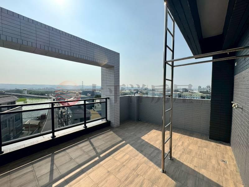 烏日溪南全新社區電梯別墅B房屋室內格局與周邊環境