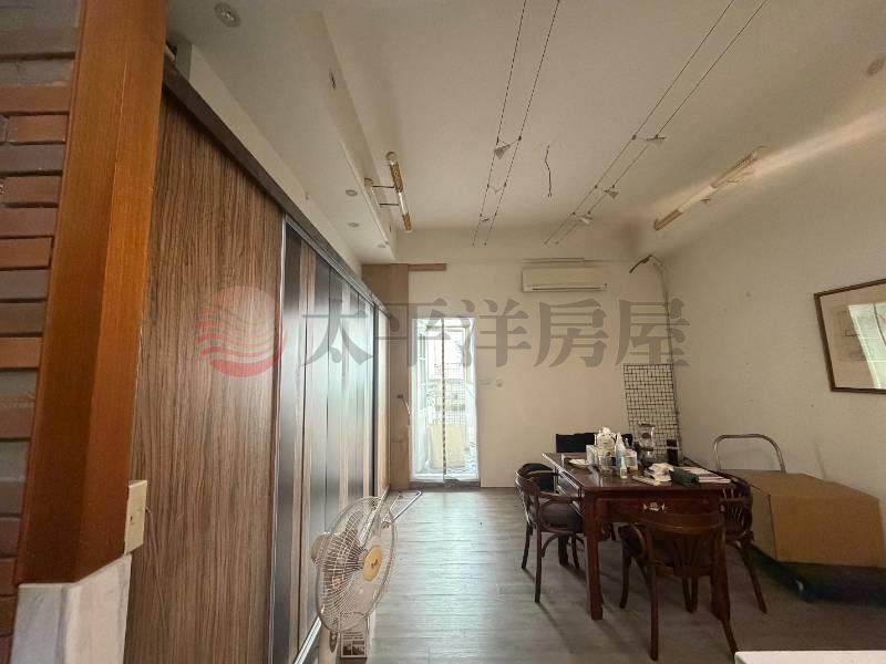 員林市中心辦公大樓房屋室內格局與周邊環境