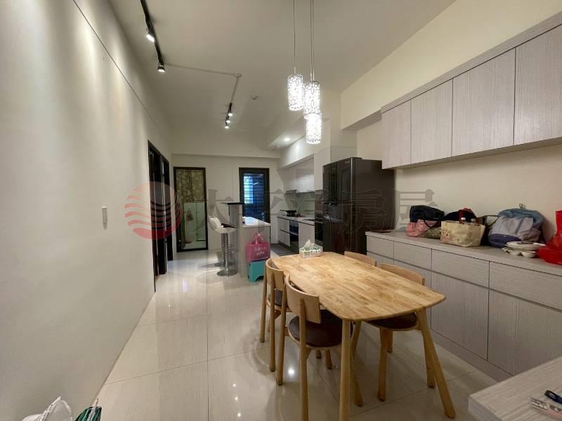 北屯輕屋齡大三房平車房屋室內格局與周邊環境