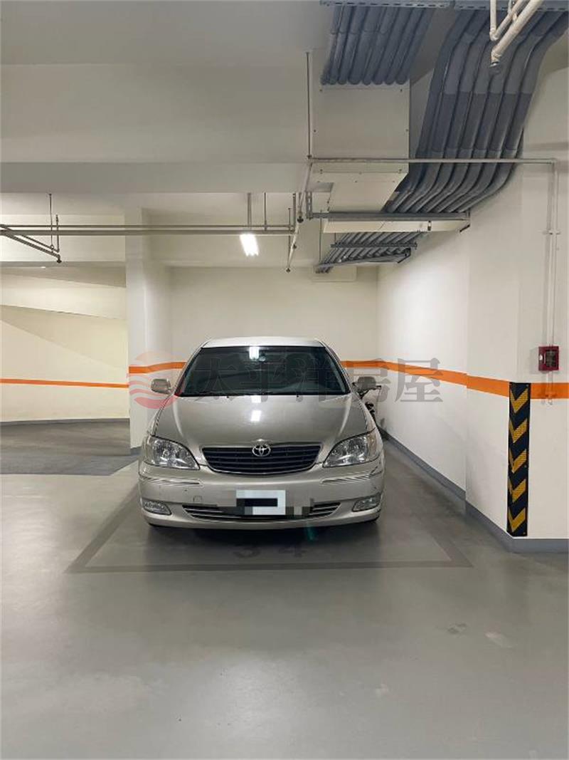 北屯輕屋齡大三房平車房屋室內格局與周邊環境