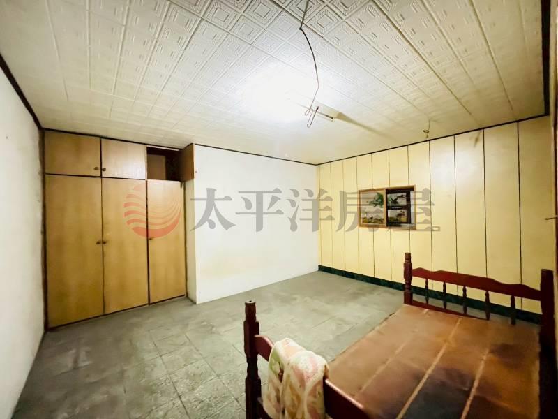 獨家-大里工業區旁大地坪透天房屋室內格局與周邊環境