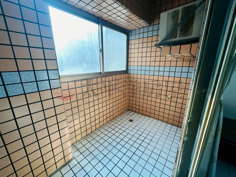 彰市近交流道正3房附車位視野美廈房屋室內格局與周邊環境