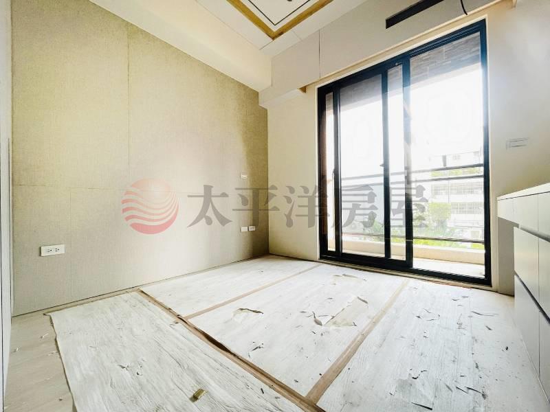 曉陽商圈全新美華廈+車位房屋室內格局與周邊環境