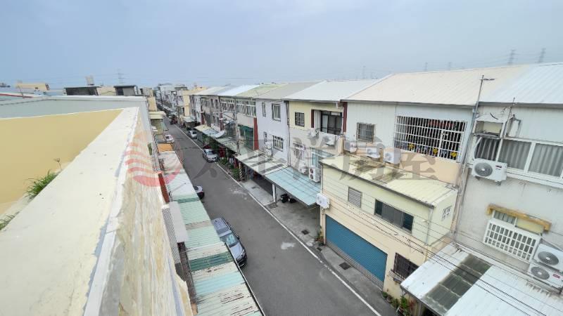 和美啟明新城用心整理大面寬透天厝房屋室內格局與周邊環境