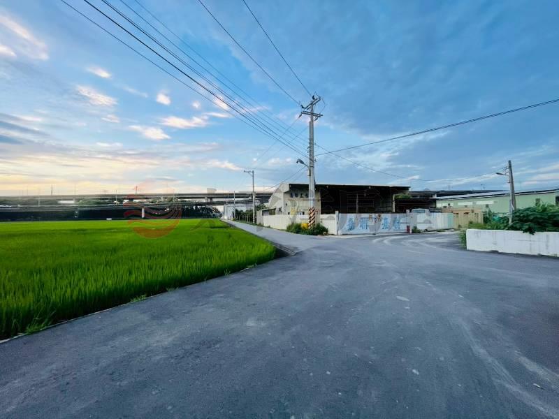獨家-寶廍大面寬美農地附倉庫房屋室內格局與周邊環境