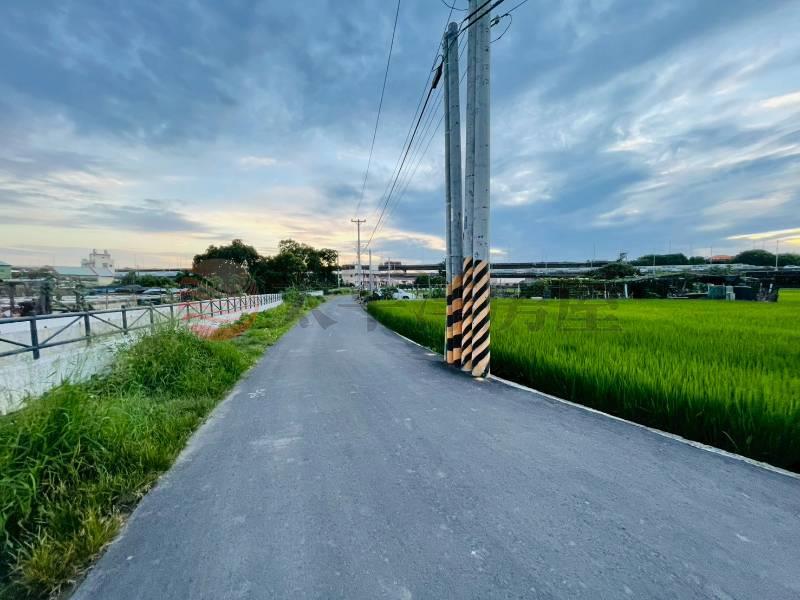 獨家-寶廍大面寬美農地附倉庫房屋室內格局與周邊環境