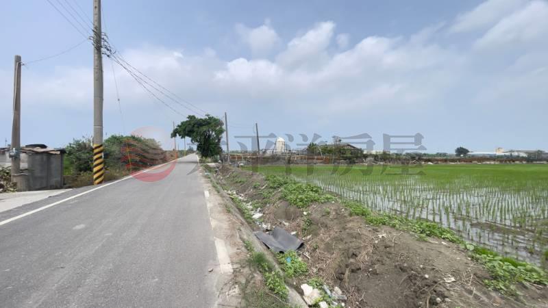 芳苑鄉芳仁段方正大農地房屋室內格局與周邊環境