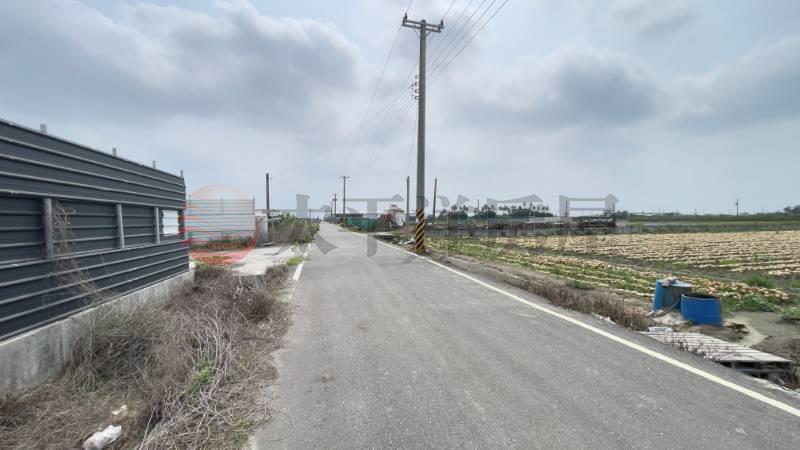 芳苑鄉芳仁段方正大農地房屋室內格局與周邊環境