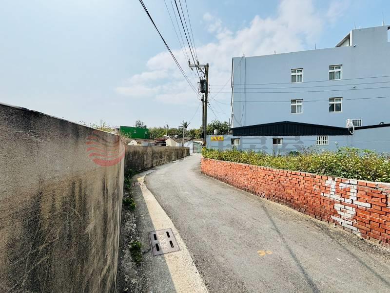 伸港近伸仁國小大面寬獨棟美建地房屋室內格局與周邊環境