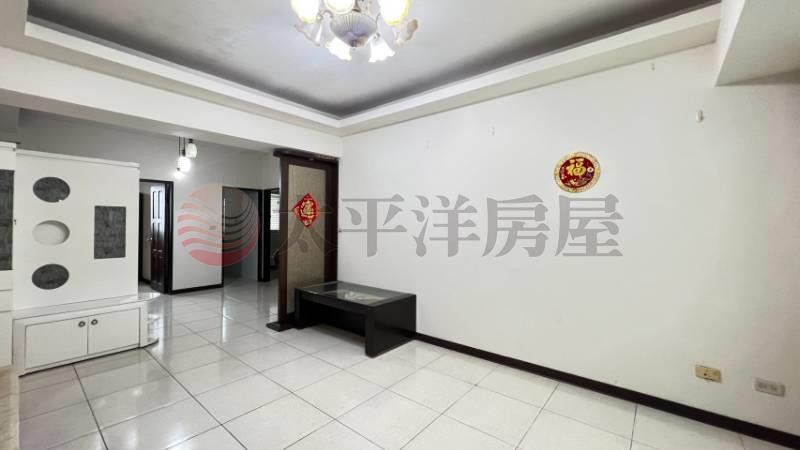 世紀花園三房車房屋室內格局與周邊環境