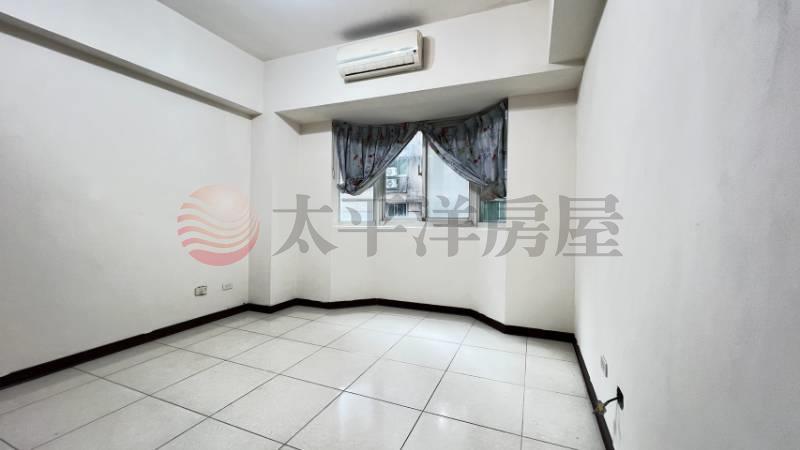 世紀花園三房車房屋室內格局與周邊環境
