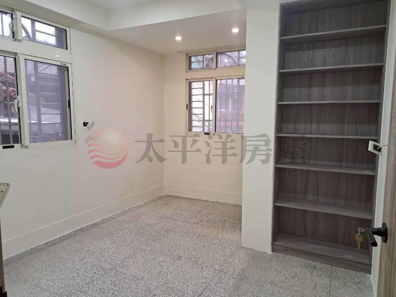 安一路裝潢三樓房屋室內格局與周邊環境