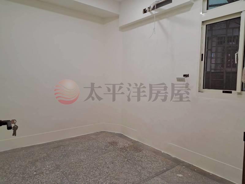 安一路裝潢三樓房屋室內格局與周邊環境