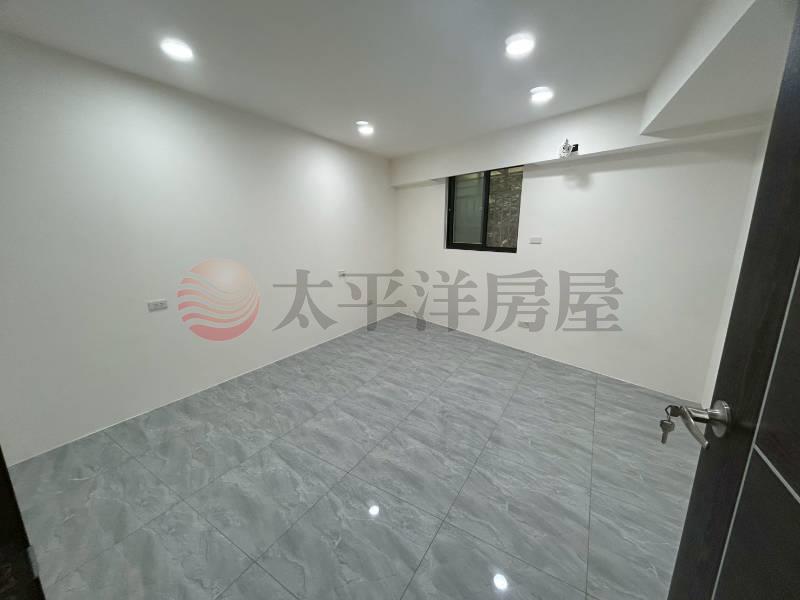 新豐街1樓四房+門口車位房屋室內格局與周邊環境