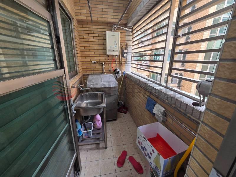 竹城福岡百萬裝潢3房房屋室內格局與周邊環境