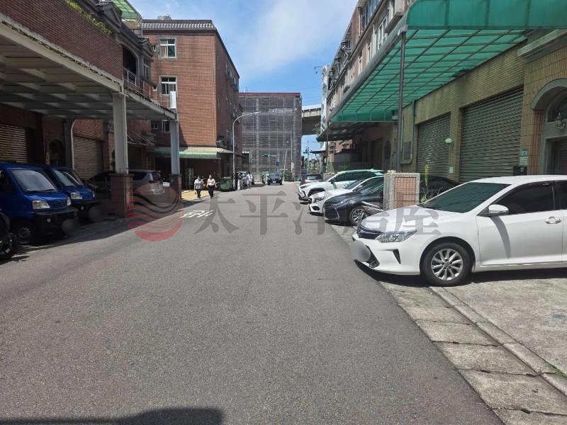 7.5米大面寬南崁挑高廠房房屋室內格局與周邊環境