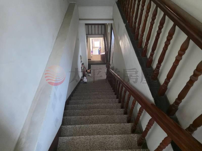 7.5米大面寬南崁挑高廠房房屋室內格局與周邊環境