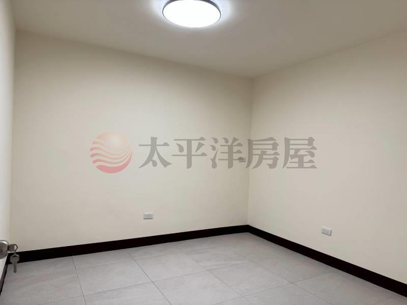 平鎮國中大面寬透天房屋室內格局與周邊環境