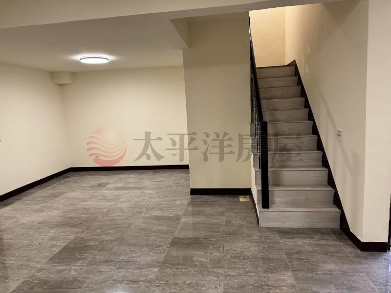 平鎮國中大面寬透天房屋室內格局與周邊環境