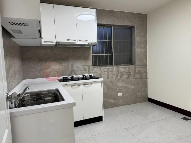 平鎮國中大面寬透天房屋室內格局與周邊環境