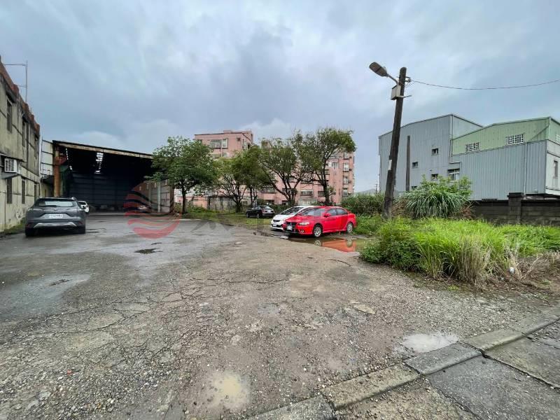 新屋中山段買地送屋房屋室內格局與周邊環境