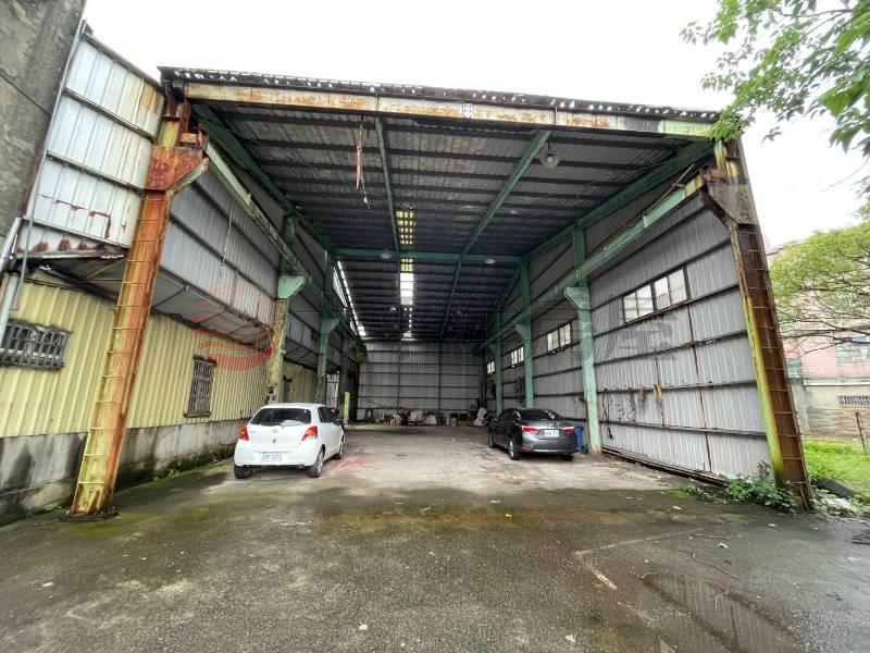 新屋中山段買地送屋房屋室內格局與周邊環境