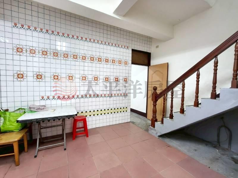 平鎮金陵路四段低總價透天房屋室內格局與周邊環境