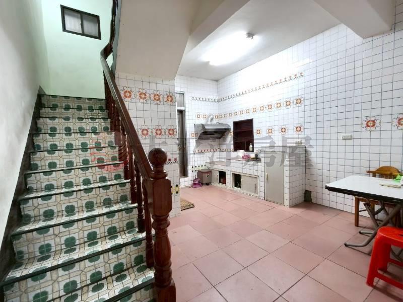 平鎮金陵路四段低總價透天房屋室內格局與周邊環境