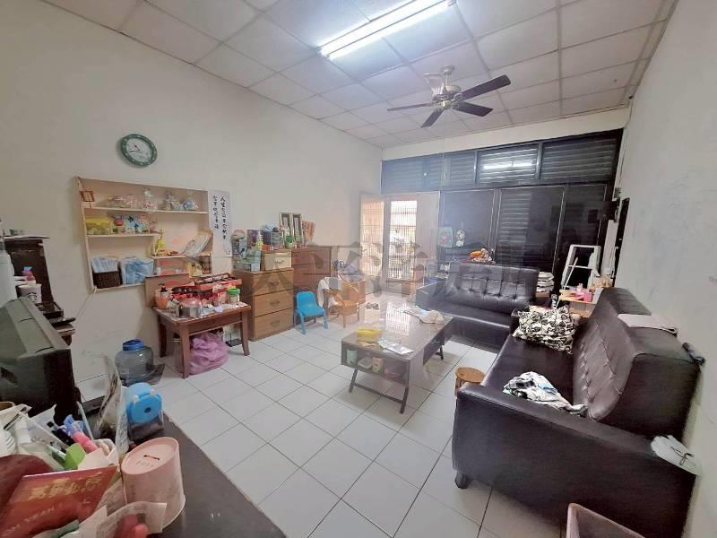 虎山路市區・老宅風透天房屋室內格局與周邊環境