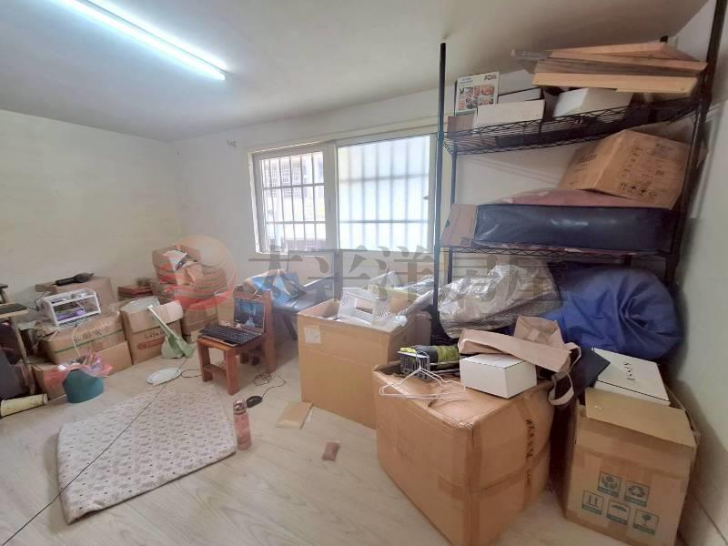 虎山路市區・老宅風透天房屋室內格局與周邊環境