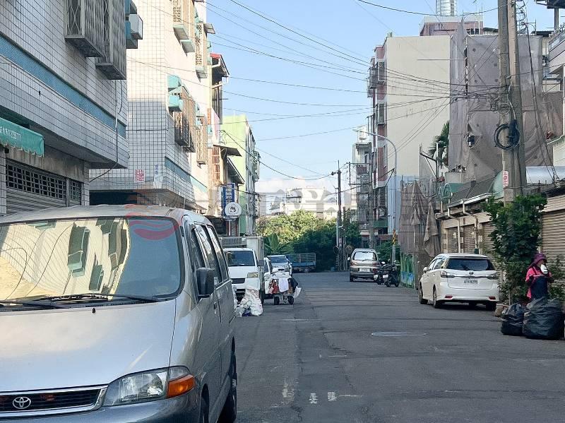 南投竹林路5米5大面寬樓店房屋室內格局與周邊環境