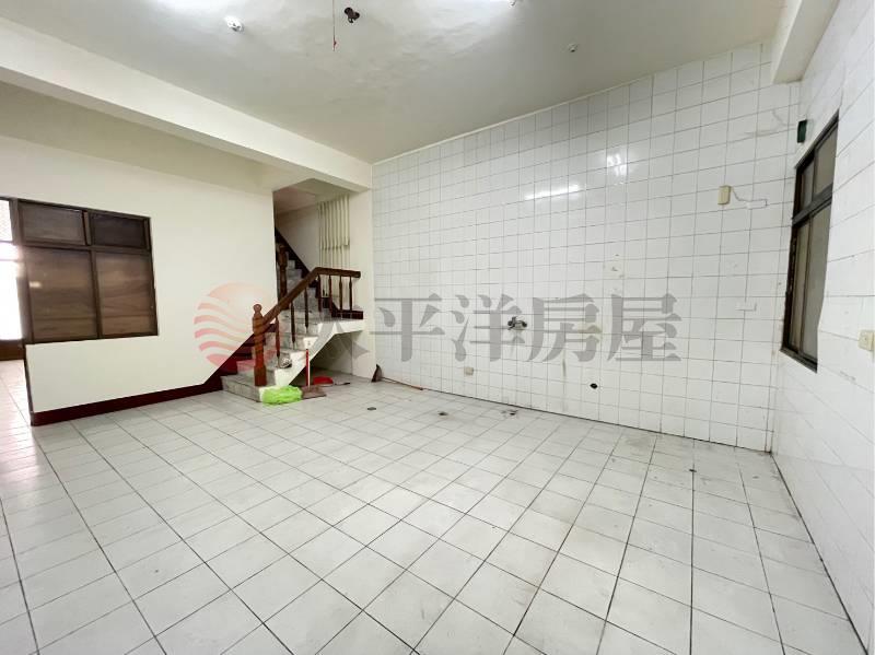 南投中興學區店住透天房屋室內格局與周邊環境