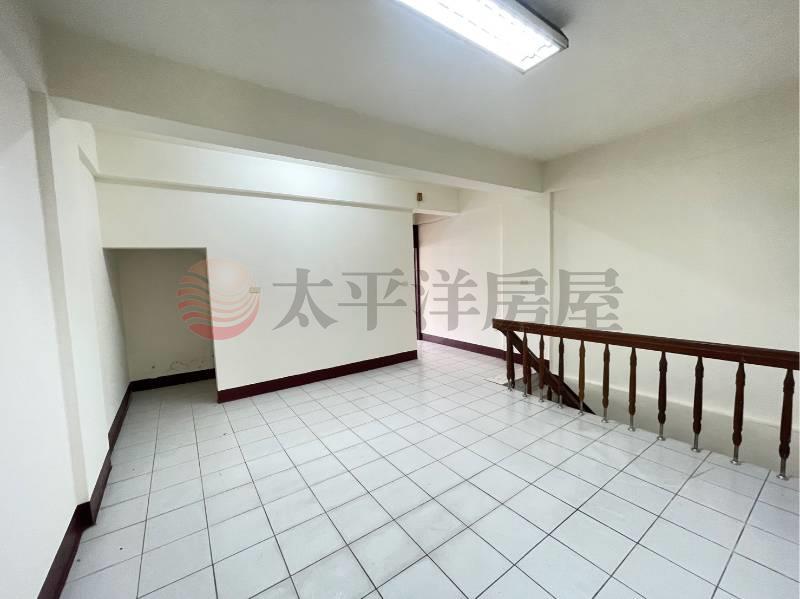 南投中興學區店住透天房屋室內格局與周邊環境