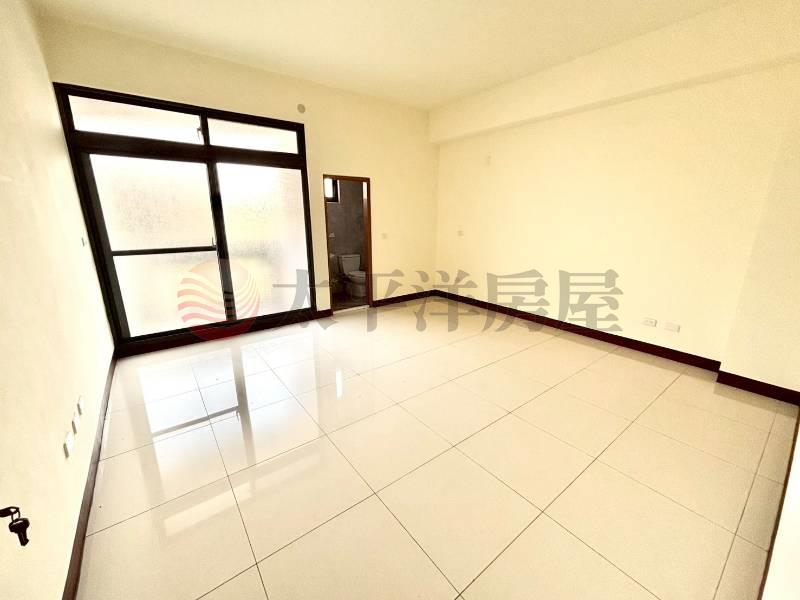 草屯僑光街全新4套房透天房屋室內格局與周邊環境