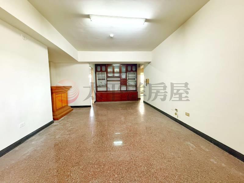 草屯市區大3房美華廈房屋室內格局與周邊環境