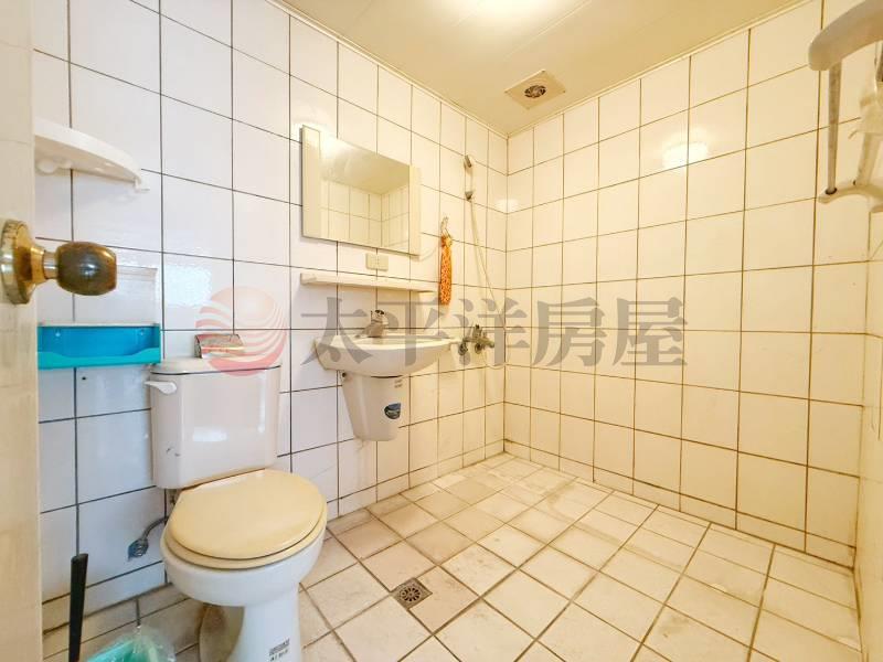 陽光大地3房景觀美華廈房屋室內格局與周邊環境