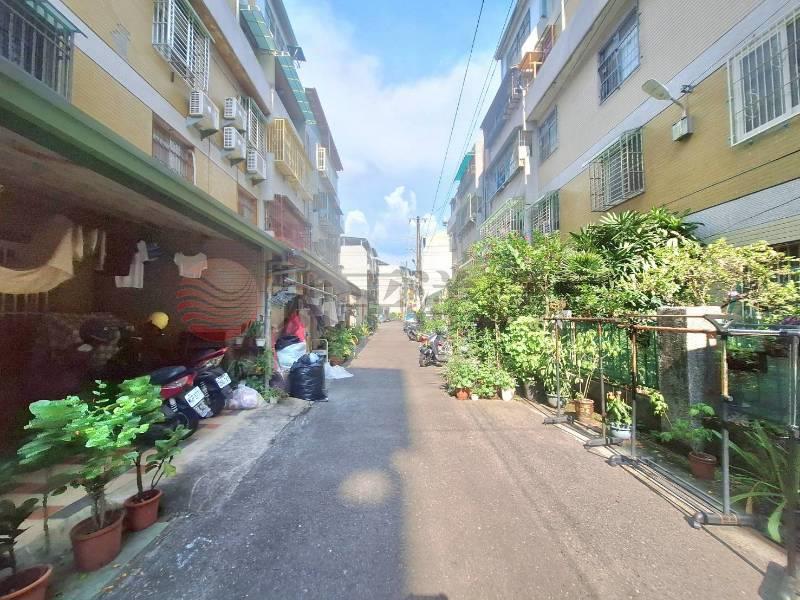 台中大里新南靜寓房屋室內格局與周邊環境