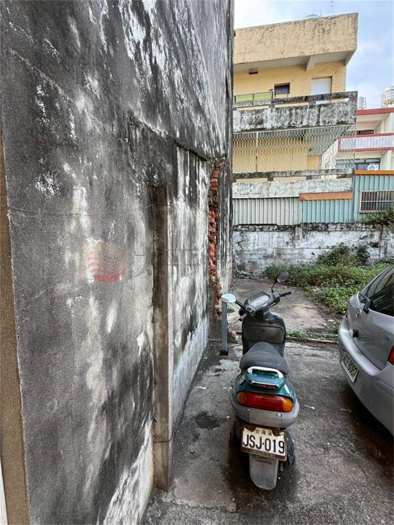 復興路旁大面寬建地房屋室內格局與周邊環境