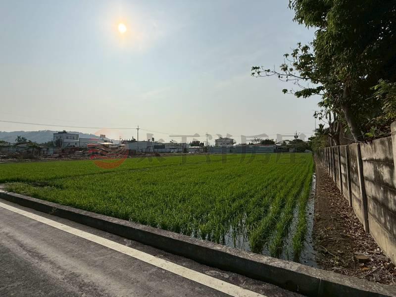 草溪路旁前後臨路美農地房屋室內格局與周邊環境