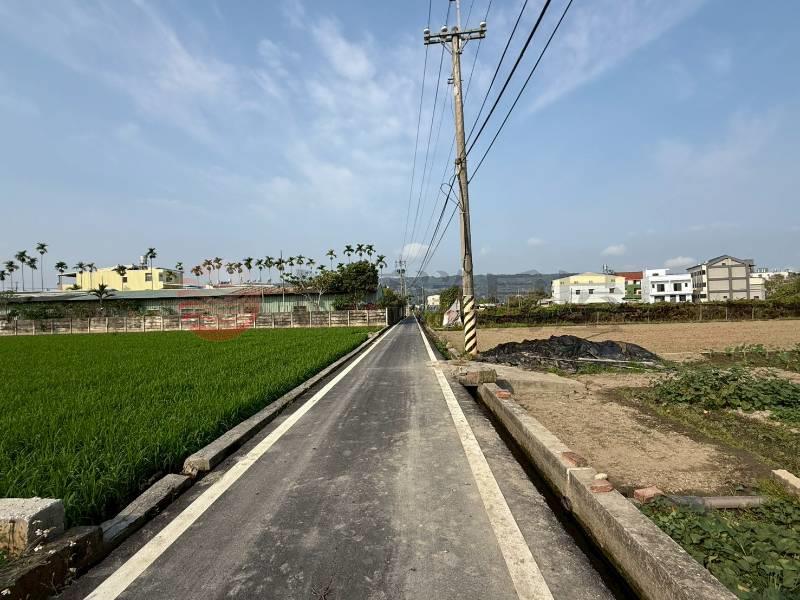 草溪路旁前後臨路美農地房屋室內格局與周邊環境