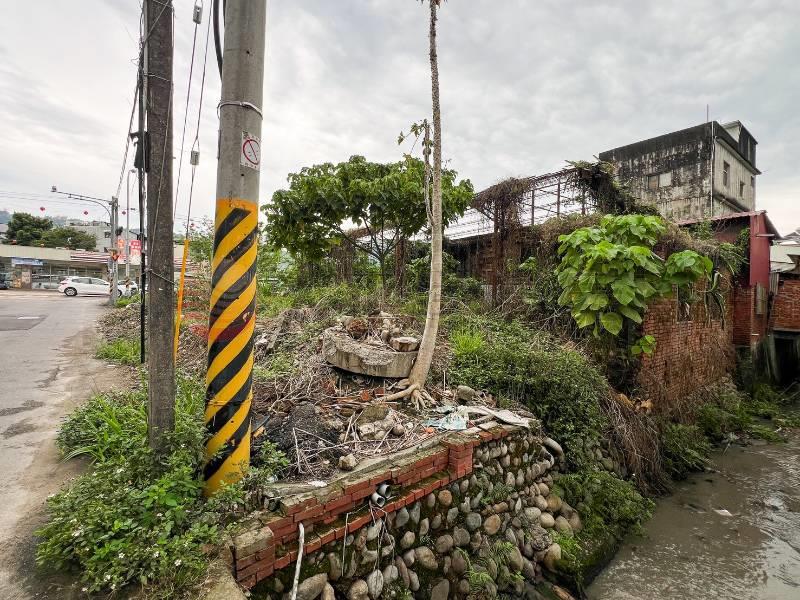 將軍廟旁9米面寬黃金角建地房屋室內格局與周邊環境